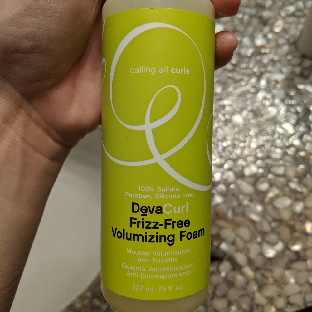 DevaCurl Frizz Free Volumizing Foam
